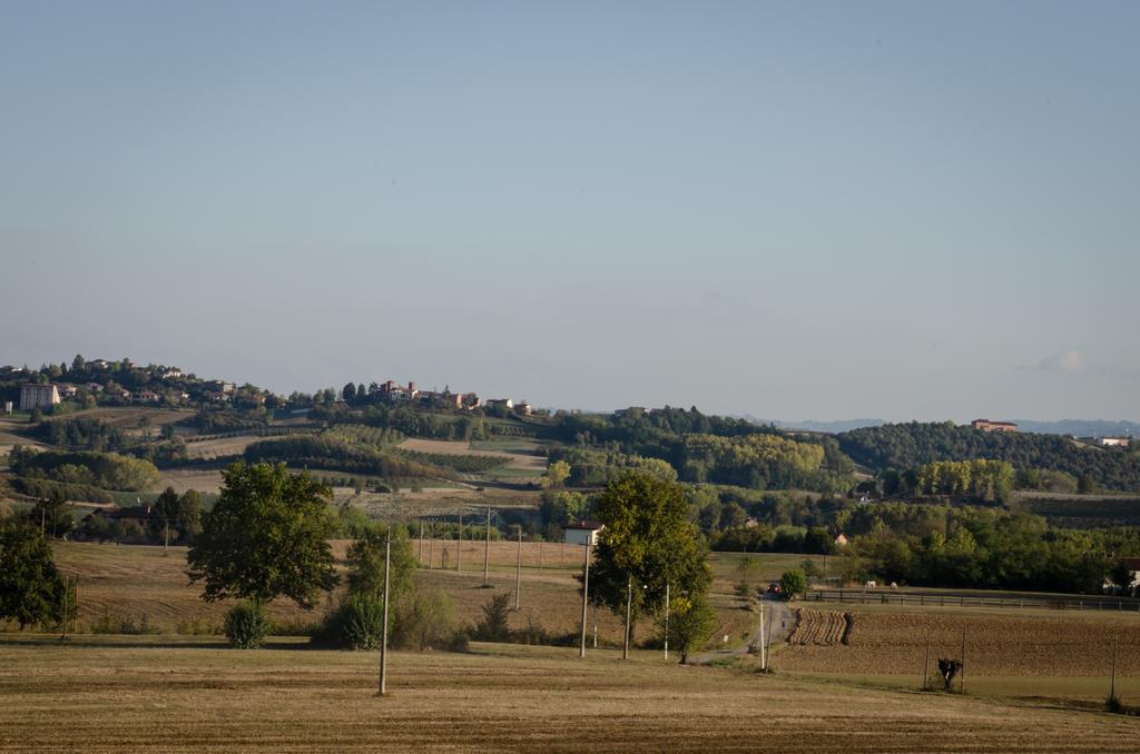 Bed and Breakfast Il Riposo San Damiano dʼAsti Exterior foto
