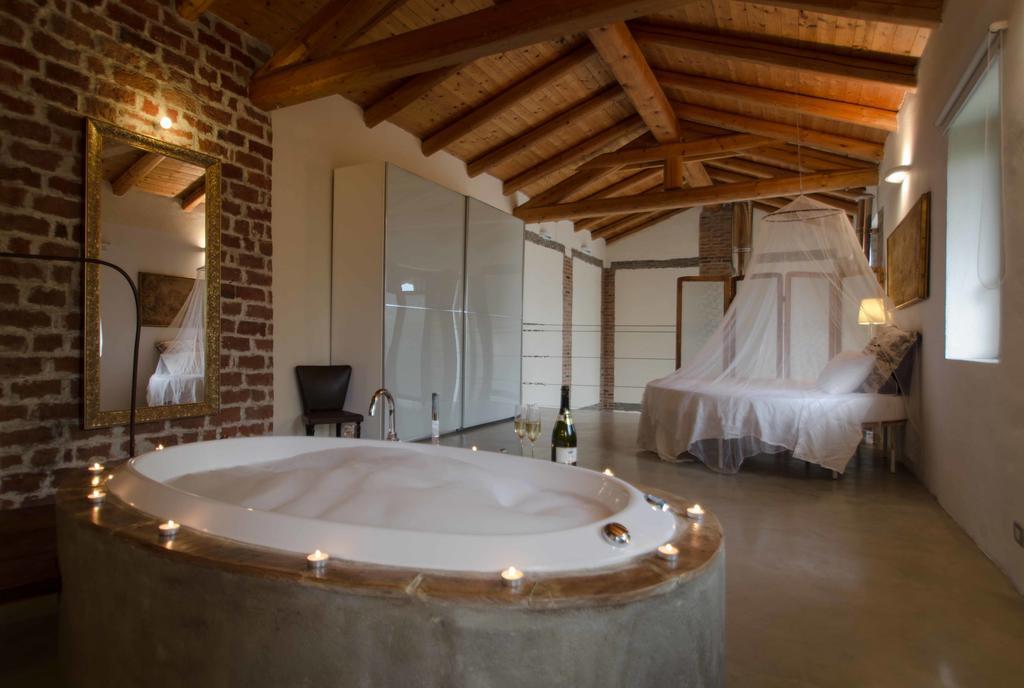 Bed and Breakfast Il Riposo San Damiano dʼAsti Exterior foto
