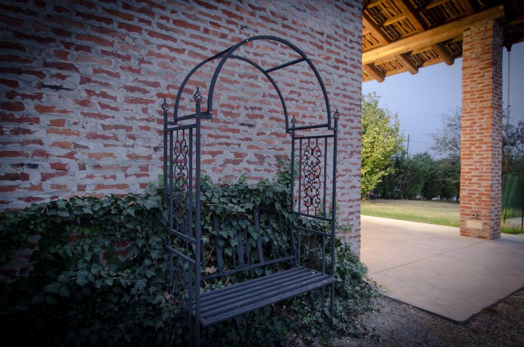 Bed and Breakfast Il Riposo San Damiano dʼAsti Exterior foto